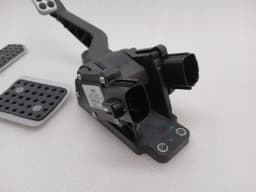 ASTON MARTIN Aston Martin DB9 Volante Throttle Pedal (Electrical) 8D33-9F836-AB Throttle Pedal — thumbnail 7