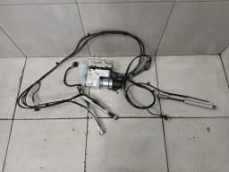 PORSCHE Porsche 911 992 Targa Hydraulic Pump 992871614C Hydraulic Pump 992898034B — thumbnail 1