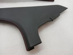 PORSCHE PORSCHE CAYMAN 718 GT4 CONSOLE LEATHER 982858066A LEATHER COVERS RED STITCHING — thumbnail 6