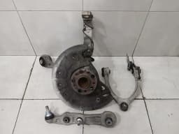 MERCEDES-BENZ Mercedes C Class W205 C63 AMG FLH Hub A2053306704 Wheel Bearing Housing Front Left — thumbnail 1