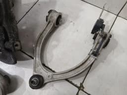 MERCEDES-BENZ Mercedes C Class W205 C63 AMG FLH Hub A2053306704 Wheel Bearing Housing Front Left — thumbnail 3