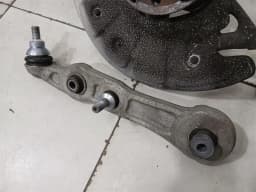 MERCEDES-BENZ Mercedes C Class W205 C63 AMG FLH Hub A2053306704 Wheel Bearing Housing Front Left — thumbnail 6