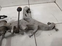 ASTON MARTIN Aston Martin Vanquish S 04-07 V12 Rear Hub 5R13-5A971-AA Rear Wheel Bearing Housing — thumbnail 7