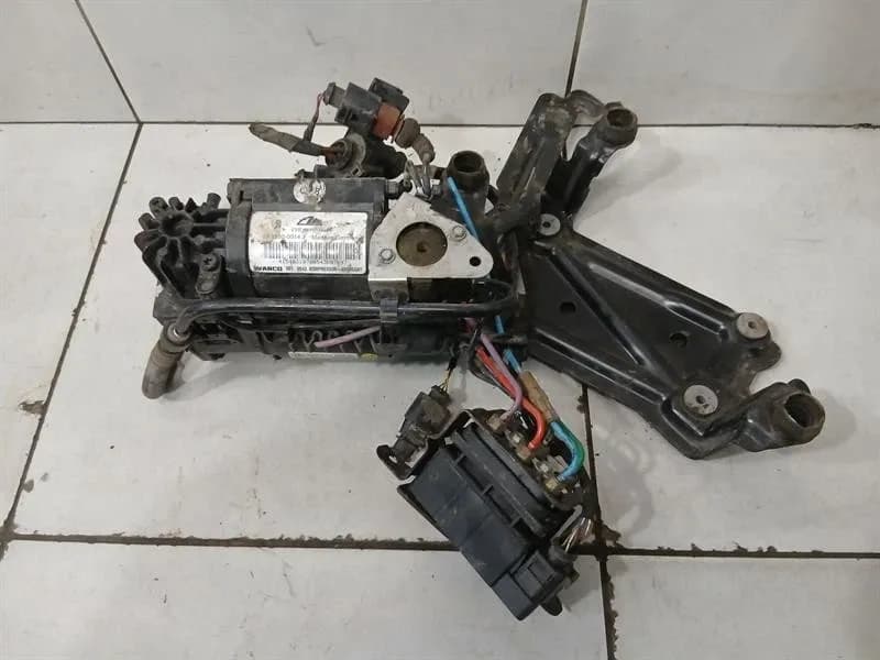 BENTLEY BENTLEY CONTINENTAL FLYING SPUR Air Suspension Pump 3D0616005K Supercharger
