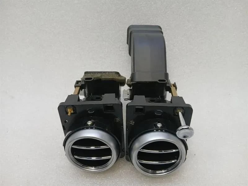 BENTLEY BENTLEY CONTINENTAL FLYING SPUR Air vent 3W0819709B REAR SET OF 2 Vent
