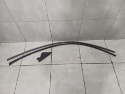 AUDI AUDI R8 TYPE 42 5.2 V10 COUPE Body Moulding 420853704 RIGHT Strip RIGHT — thumbnail 1