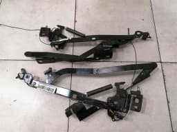 FERRARI Ferrari 458 F142 Spider hinge 83977600 hardtop set roof hinge set — thumbnail 3