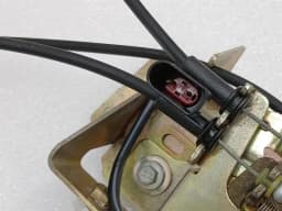 ASTON MARTIN Aston Martin Vanquish S 04-07 V12 boat lock 1R12-67-10148 tailgate lock — thumbnail 4
