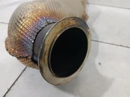 MCLAREN McLaren 720S Coupe Catalytic Converter PAIR 14HA042CP SET Catalytic Converter 14HA044CP — thumbnail 4