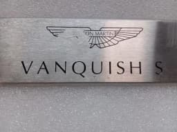 ASTON MARTIN ASTON MARTIN VANQUISH S 04-07 V12 COVER VANQUISH S DOOR POST LOGO PLATE — thumbnail 4