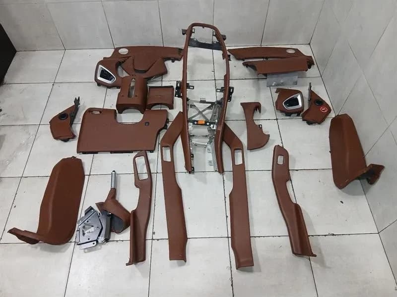 ASTON MARTIN Aston Martin Vanquish AM310 dashboard parts DD33-55210-AFW dashboard LHD