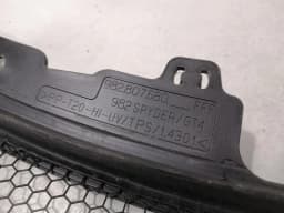 PORSCHE PORSCHE CAYMAN 718 GT4 982121673 FRONT BUMPER GRILLE TRIM 982807680 — thumbnail 4