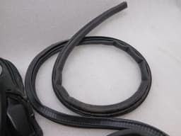 ASTON MARTIN ASTON MARTIN VANQUISH AM310 Door Seal ED33-F20708-AD SEAL, DOOR PRIMARY VOLANTE — thumbnail 3