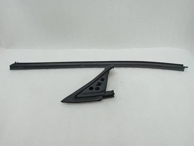 FERRARI Ferrari 599 GTB F141 Door Seal 68577700 LH Door Seals LEFT SEAL