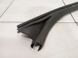 MASERATI Maserati Granturismo M145 Door Seal Set 80089200 LH Door Seals 80090000 — thumbnail 2