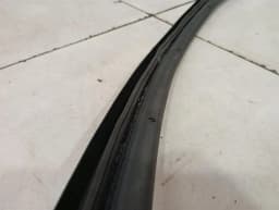 MASERATI Maserati Granturismo M145 Door Seal Set 80089200 LH Door Seals 80090000 — thumbnail 9