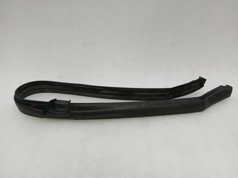 FERRARI Ferrari California Door Seal 69768600 Front Bumper Seals