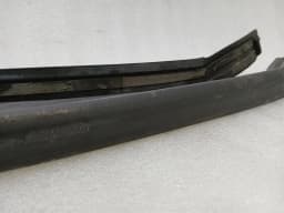 FERRARI Ferrari California Door Seal 69768600 Front Bumper Seals — thumbnail 8