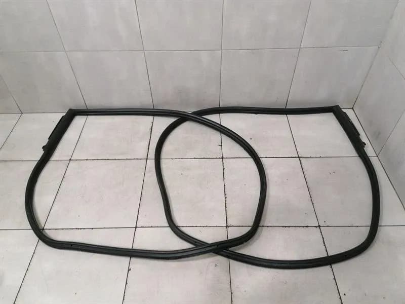 Porsche 911 996 Door Seal Set 99653707603 Door Seals 99653707503 Set