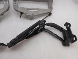 ASTON MARTIN ASTON MARTIN VANQUISH AM310 Bonnet Hinge SET DD33-16801-AA Hood Hinge SET — thumbnail 3