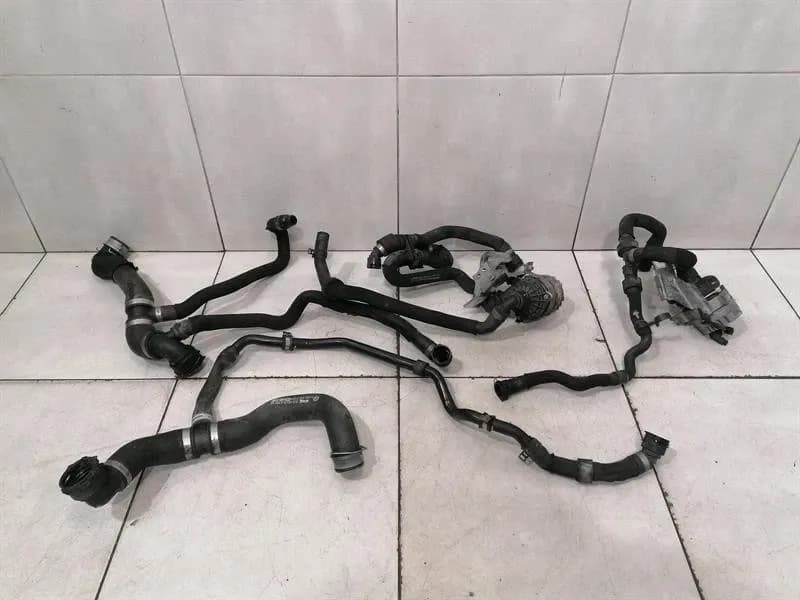 MERCEDES-BENZ Mercedes C Class W205 Cooling Pipe Engine A2055018982 Coolant Hose Faulty