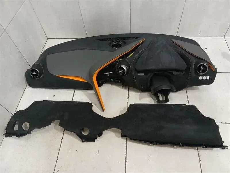 McLaren 720S Coupe RHD Dashboard 14N0781CP RIGHT HAND DRIVE