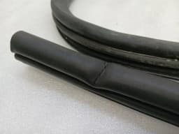 ASTON MARTIN Aston Martin DB9 Volante Door Seal 4G43-L25324-AA RH Door Seals RIGHT — thumbnail 10