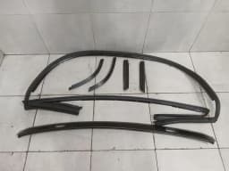 ASTON MARTIN Aston Martin Vanquish AM310 Door Seal SOFTTOP SEALS Door Seals — thumbnail 8
