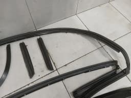 ASTON MARTIN Aston Martin Vanquish AM310 Door Seal SOFTTOP SEALS Door Seals — thumbnail 4