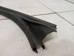 MASERATI Maserati Granturismo M145 Door Seal Set 80089100 RH Door Seals 80090000 — thumbnail 7