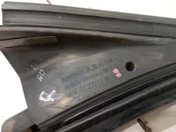 MASERATI Maserati Granturismo M145 Door Seal Set 80089100 RH Door Seals 80090000 — thumbnail 10