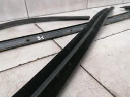 FERRARI Ferrari 458 F142 Spider Right Door Seal Set 81361200 Door Seals 83987400 — thumbnail 5