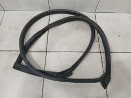 ASTON MARTIN Aston Martin Vanquish S 04-07 Door Seal 1R12-770115-AD LH DEFECTS Door Seals — thumbnail 9