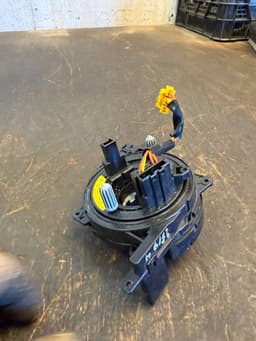 VOLVO 31343662 RT02 Steering wheel slip ring / squib VOLVO S60 II / V60 I (2010-2018) — thumbnail 4