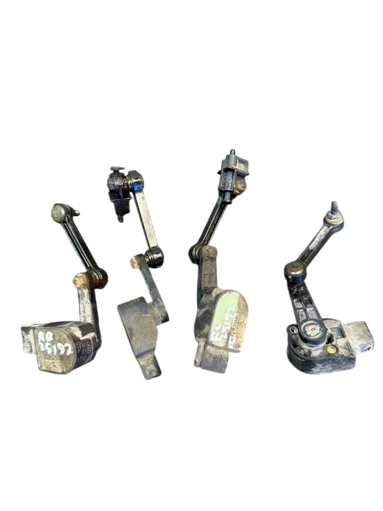 AUDI 4E0907503C Suspension height level sensor kit / set AUDI Q7 (4L) (2006-2015)
