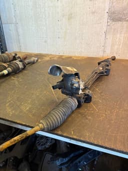 AUDI 7L8422062G 7L8422063 7L8422062GX 7L8422063X Steering rack AUDI Q7 (4L) (2006-2015) — thumbnail 1