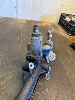 MERCEDES-BENZ A20411011017 20411011017 A2044606300 A204460630080 Steering rack MERCEDES-BENZ C-CLASS (W204) (2007-2013) — thumbnail 5