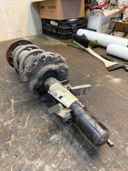 VOLVO 31454442 31277976 Suspension Leg Front Left VOLVO S60 II / V60 I (2010-2018) — thumbnail 3