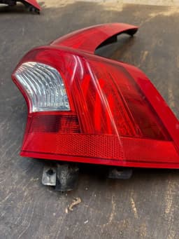 VOLVO 31214964 Tail light, right VOLVO S60 II / V60 I (2010-2018) — thumbnail 2
