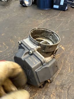 MERCEDES-BENZ A6460901170 6460901170 Throttle body MERCEDES-BENZ VITO / VIANO (W639) (2003-2014) — thumbnail 3