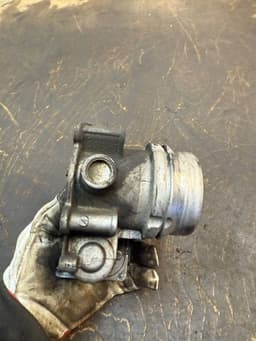 VOLVO 32202650 31293930 Throttle body VOLVO V70 III (BW) (2007-2016) — thumbnail 7
