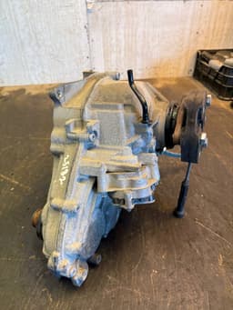 BMW 8643151 27105A371E2 ATC45L 27105A4A0C1 27104A2BD05 27608643153 27605A371F4 Transfer Box BMW X3 (F25) (2010-2017) — thumbnail 4