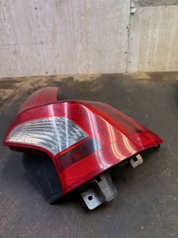 VOLVO 31214964 Tail light, right VOLVO S60 II / V60 I (2010-2018) — thumbnail 3