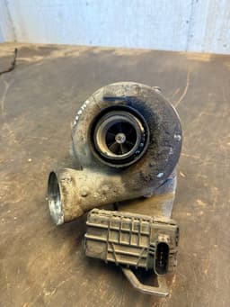 BMW 7796313 11657796314 Turbocharger BMW X5 (E70) (2007-2013) — thumbnail 2