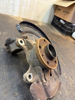 VOLVO 8250535 Wheel bearing housing front left VOLVO S60 II / V60 I (2010-2018) — thumbnail 7