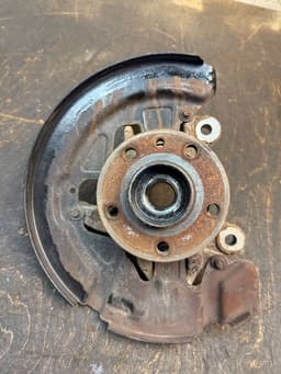 VOLVO 8250536 Wheel bearing housing front right VOLVO S60 II / V60 I (2010-2018) — thumbnail 7