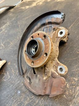 VOLVO 8250536 Wheel bearing housing front right VOLVO S60 II / V60 I (2010-2018) — thumbnail 8
