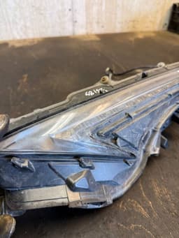 LEXUS 8161078040 Position Light front right LEXUS NX I (AZ10) (2014-2021) — thumbnail 5