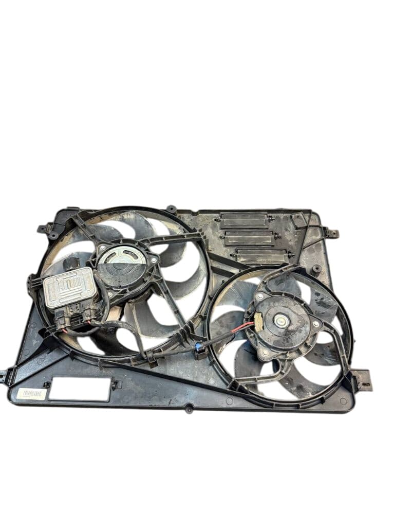8240547 P31368445 31368445 Radiator Fan Electric VOLVO S60 II / V60 I (2010-2018)