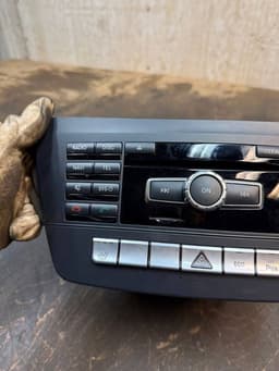 MERCEDES-BENZ A2049006909 2049006909 Radio MERCEDES-BENZ C-CLASS (W204) (2007-2013) — thumbnail 3